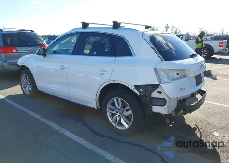2020 Audi Q5 Premium 45 Tfsi Quattro S Tronic z USA, uszkodzony, nr VIN WA1ANAFY0L2055088